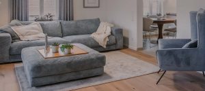 Ansicht des gemütlichen Wohnzimmer - In behaglicher Atmosphäre mit exclusiver Ausstattung nach der Arbeit entspannen bei Boarding Select am Kattenstrother Weg in Gütersloh.